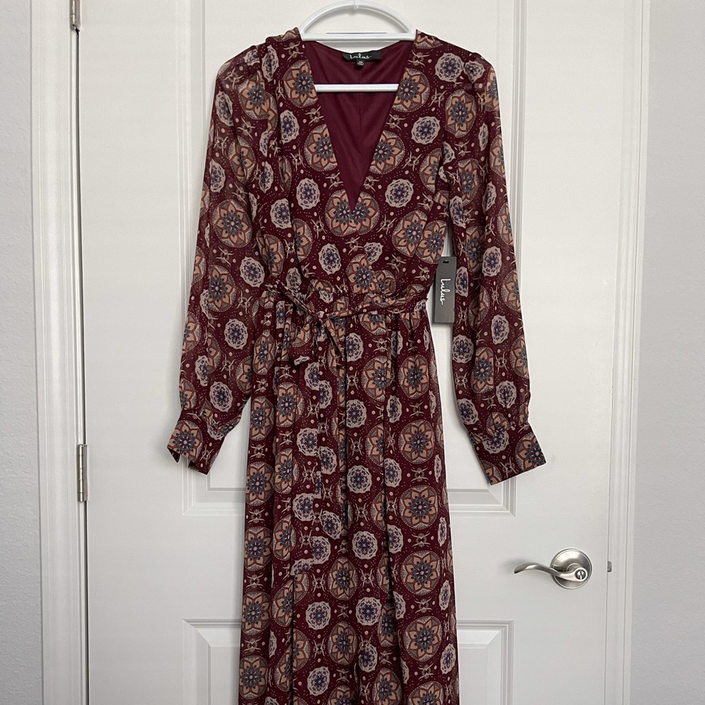LULU’S LONG SLEEVE MAXI DRESS